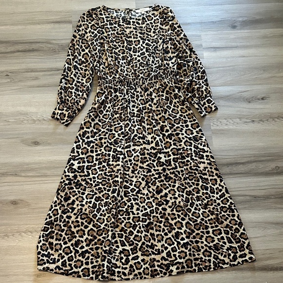 LOFT Dresses & Skirts - LOFT Animal Print Long Sleeve maxi Dress